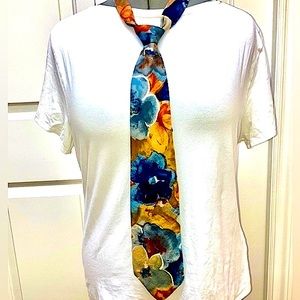 Oliver Hunt vintage SILK tie, beautiful floral design, Italian, blue, rust, tan